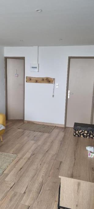 Appartement Tres Lumineux Egat Zewnętrze zdjęcie